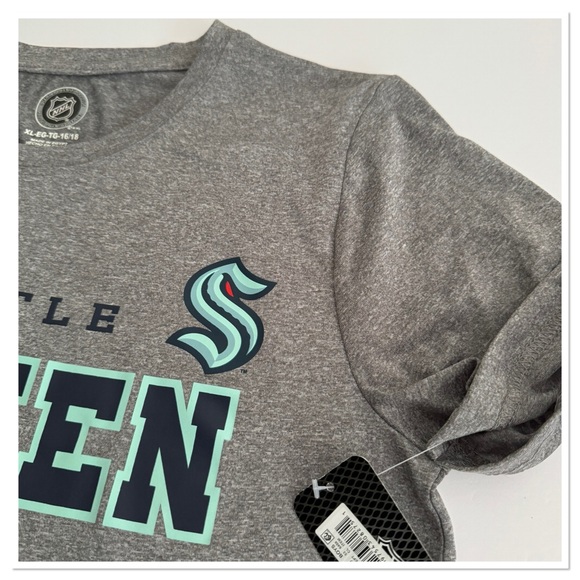 NHL Boys Seattle Kraken Hockey Youth T-Shirt - Picture 3 of 3